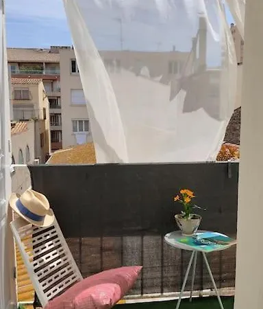 Joli Nid Au Coeur De * Sète